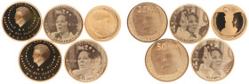 Koninkrijk NL Beatrix (1980-2013) - Collection 'Gouden Nederlandse Herdenkingsmunten' with 10 Euro 2002, 20 Euro 2004 7 2005, 50 Euro 2004 & 2005, in ...