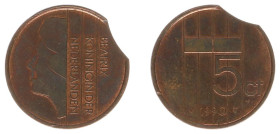 Misslagen en afwijkingen Koninkrijk NL - 5 Cent 1990 with MISSTRIKE 'clipped planchet' - XF