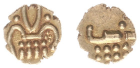 De VOC in Voor-Indië - Cochin - AV Cochin or Rasi-fanam ND (c.1666-1724) (Scho. 1249) - 0.40 gram - Obv.: Representing degenerated figure of the godde...
