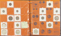 Coins Netherlands in albums - Collection Beatrix