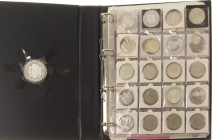 Coins Netherlands in albums - Album with various modern coins and medals Netherlands