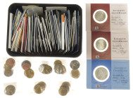 Coins Netherlands in boxes: Euros - Box with 2, 5 and 10 euro coins in coincards, also some miscellaneous a.w. euro series in small bags
