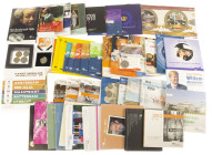 Coins Netherlands in boxes: Euros - Box with various BU-sets a.w. theme sets inc. Nijntje, also 5 & 10 Euro coins in proof and some miscellaneous