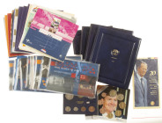 Coins Netherlands in boxes: Euros - Box with various products KNM a.w. Dag van de Muntsets etc.