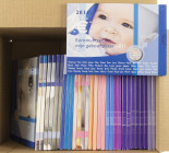 Coins Netherlands in boxes: Euros - Collection Geboortesetjes Netherlands between 2002 and 2012, boy and girl, appr. 31 sets