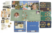 Coins Netherlands in boxes: Euros - Box with various euro coin sets KNM and Amsterdams Munt Kantoor, also some miscellaneous a.w. world coins and 1 gu...