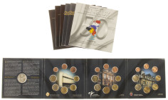 Coins Netherlands in boxes: Euros - Small box with Benelux-sets between 2002 and 2009 incl. duplicates