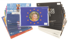 Coins Netherlands in boxes: Euros - Box with Euro coinsets Netherlands period 2001 - 2015