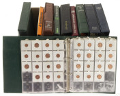 Coins Netherlands in large boxes - cannot be shipped - Banana box with post-war base metal coins in 10 albums (1 empty), including 1 and 2 euro cent c...