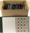Coins Netherlands in large boxes - cannot be shipped - Moving box with Beatrix collections without silver in albums and coin sheets