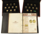 Medals in boxes - Netherlands - Four cassettes 'Het waardevolste/verdwenen goud van Nederland' containing in total 38 gold .585 imitation coins - with...
