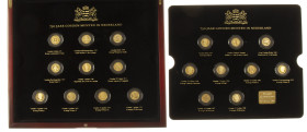 Medals in boxes - Netherlands - Cassette '750 Jaar gouden munten in Nederland' containing in total 19 gold .585 imitation coins
