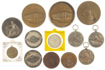 Medals in boxes - Netherlands - Lot various medals incl. 1937 '350th Birthday J.P. Coen' (KB.1117), 1962 ‘Nationaal Indië Monument’, 2x 1957 '100 Jaar...