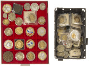 Medals in boxes - Netherlands - Lot of ca. 130 modern medals incl. euro probe's and KNM medalcard 2014