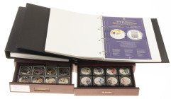Medals in boxes - Netherlands - Two cassettes 'Maxima moeder & majesteit' containing in total 54 silvered and coloured medals