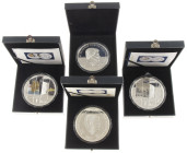 Medals in boxes - Netherlands - Four cassettes with large format medals 'Willem-Alexander 50 jaar 2017', 'Willem-Alexander 50 jaar 2018', 'Bevrijding ...
