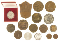 Medals in boxes - Netherlands - Lot of 16 medals incl. Feijenoord 1970, Nansen-Comité, K.v.Koophandel Geldersche Vallei, Vreemdelingenverkeer Utrecht ...