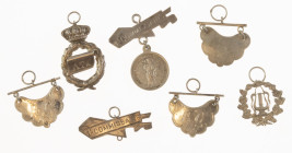 Medals in boxes - Netherlands - Lot 'draagtekens' incl. '1e Commissaris Nederlandsche Roomsch Katholieke Volksbond' (opgericht 1888), Text role 'Ʌ.Th'...