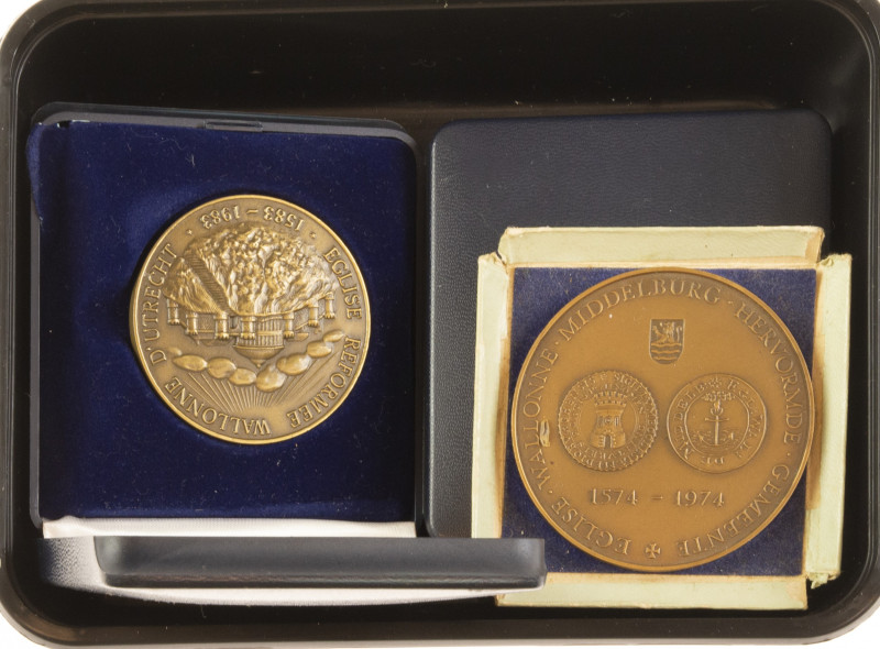 Medals in boxes - Netherlands - Medal 'Waalse Kerk Utrecht 1583-1983' (bronze, c...