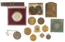 Medals in boxes - Miscellaneous - Lot medals incl. 'Comité Nat. de Secours et d'alimentation 1914-1918', 'Aux défenseurs heroïques, Liège 1914', engra...