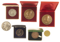 Medals in boxes - Miscellaneous - Cameroun - Medals 'Chemin de fer transcamerounais - Ligne Yaoundé Ngaoundéré 1974' in box 72 mm (2x) and 51 mm (1x) ...