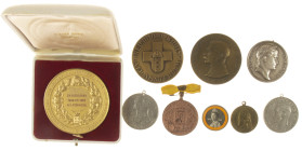 Medals in boxes - Miscellaneous - Lot of 9 medals incl. 'Voor Trouwen Dienst' by Simon, Nijverheidsmedaille 1928-1968, Brittish Defence Medal (holed),...