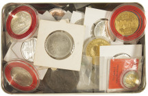Medals in boxes - Miscellaneous - Lot with world tokens and medals a.w. proba euro´s, some modern FAKE coins
