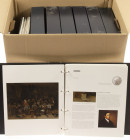 Medals in large boxes - cannot be shipped - Netherlands - Moving box with various collections medals incl. Meesterwerken Rijksmuseum, Koninkrijksmunte...