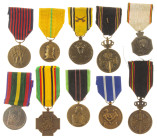 Orders and decorations - Miscellaneous - Belgium, WWII-postwar, lot of approximately 10 various medals, some better pieces