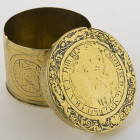 Miscellaneous - Coins in jewellery - England, first half XVIIth century - cylindrical box for reckoning counters decorated with engravings - on the li...