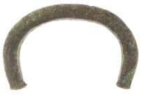 Miscellaneous - Ethnographics - Copper elongated Queen Manilla (16 cm across, 989.95 g.), considered extremely valuable since it was worth 75 manillas...