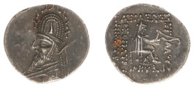 The Parthian Kingdom - Gotarzes I (90-80 BC) - AR drachm (3.88 g.). Rhagai mint. Bust with medium beard wearing tiara with horn in centre, stags on to...