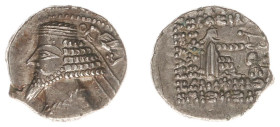 The Parthian Kingdom - Phraates IV (38-2 BC) - AR drachm (3.74 g.), Bare-headed bust left with royal wart, medium pointed beard, wearing diadem. Eagle...