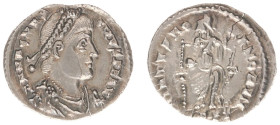 Roman Imperial Coinage - Magnus Maximus (383-388) - AR Siliqua (Treveri, 2.00 g) - DN MAG MAXIMVS PF AVG Pearl-diademed, draped and cuirassed bust rig...