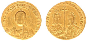 Byzantine Coinage - Constantine VII Porphyrogenitus (913-959) - With Romanus II (913-959) - AV Solidus (Constantinople, 4.34 g) - Facing bust of Chris...