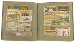 Banknotes in albums - Germany - Emergency Notes - Album Notgeld Germany - approx. 600 pcs.