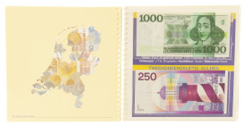 Banknotes in boxes - Netherlands - Box with 'Bewaaralbum voor Het Nederlandse GELD' including 1000 Gulden 1972, 250 Gulden 1985, 100 Gulden 1992, 50 G...