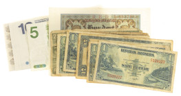 Banknotes in boxes - Netherlands - Box with redeemable banknotes Netherlands a.w. in a.UNC condition, added some Neth. Indies and Indonesia