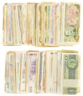 Banknotes in boxes - America (North, Middle and South) - Box with appr. 150 banknotes Middle and South America
