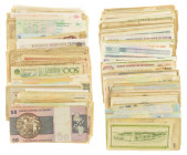 Banknotes in boxes - America (North, Middle and South) - Small box with banknotes Central and South America incl. Cuba, Bermuda, Bahamas, Peru, etc. a...