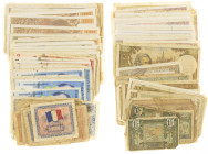 Banknotes in boxes - France - Small box with banknotes France aprox. over 150 pcs.