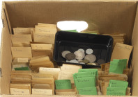 Coins world in big boxes - cannot be shipped - Miscellaneous - Banana box with various world coins in many and many hundreds of glassine envelopes - i...