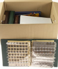 Coins world in big boxes - cannot be shipped - Miscellaneous - Movingbox with albums empty or half full with world coins a. w. some silver