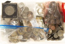 Coins world in big boxes - cannot be shipped - Kilos - Box with approx. 7.5 kilo various Netherlands and world coins and tokens including some silver ...