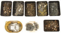 Coins world in big boxes - cannot be shipped - Kilos - Box with appr. 10 kilo various coins Belgium