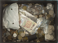 Coins world in big boxes - cannot be shipped - Kilos - Box with appr. 6 kilo various world coins and Netherlands