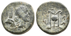 PONTOS. Komana. 1st century BC. AE (Bronze).
Obv. Laureate female head to right; behind, head of an eagle to left over grain ear.
Rev. KO-MA/NΩ-N Tr...