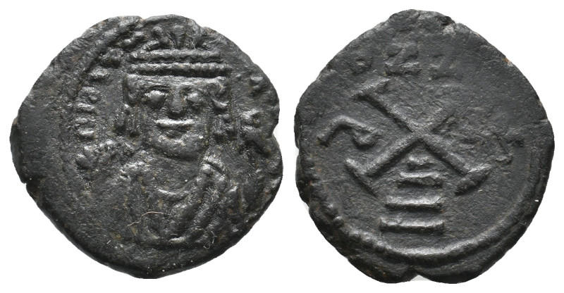 MAURICE TIBERIUS, 582-602 AD. AE, 2.68g 18.9m