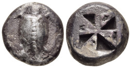 ISLANDS off ATTICA. Aegina. Stater (circa 525-475 BC).

Obv: Sea tortoise.
Rev: Incuse square with windmail pattern.

Meadows Group II; HGC 6, 429.

C...