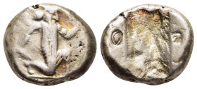 ACHAEMENID EMPIRE. Time of Dareios I to Xerxes II. Siglos (circa 420-350 BC). Sardes.

Obv: Persian king in kneeling-running stance right, holding dag...